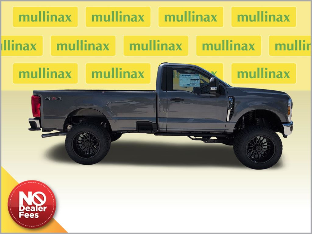 New 2026 Gray Ford XLT image 2