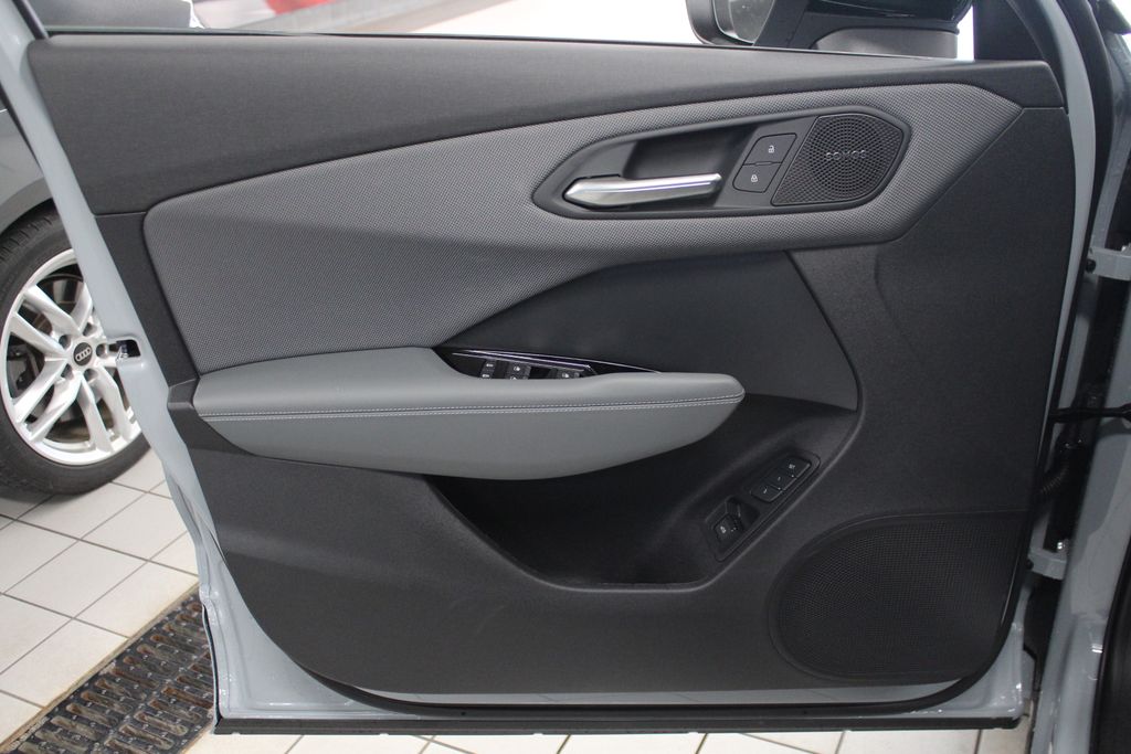 Thumbnail: 2026 Audi Q3 - 14