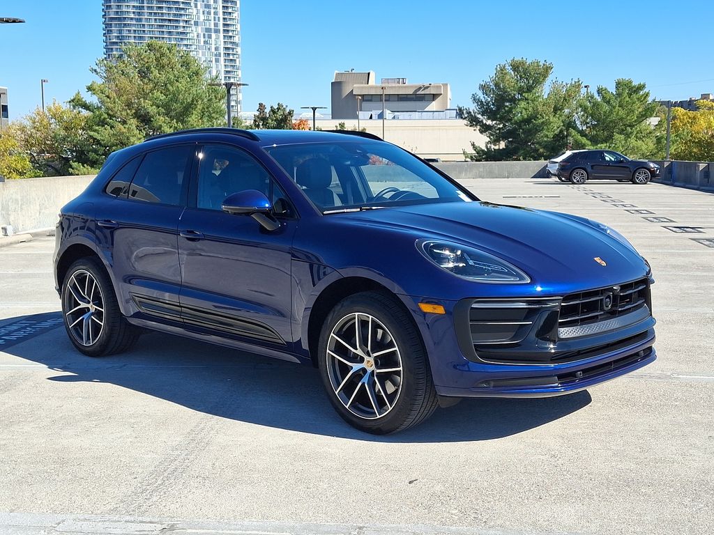 2024 Porsche Macan T 3