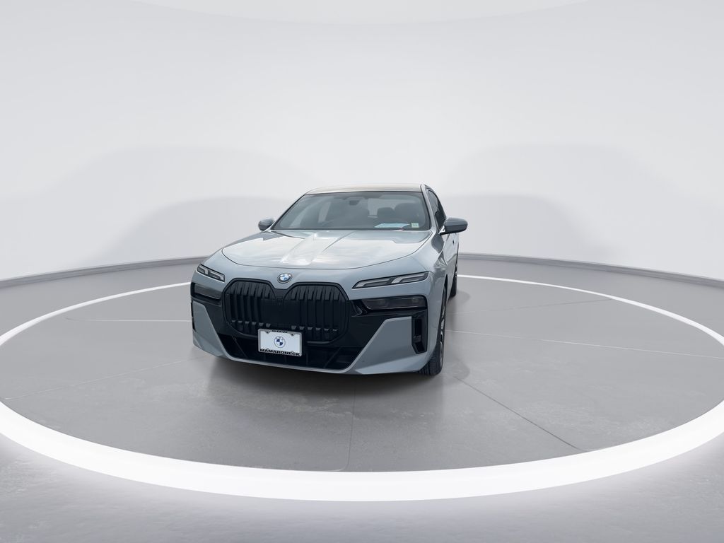 Thumbnail: 2023 BMW 7 Series - 3