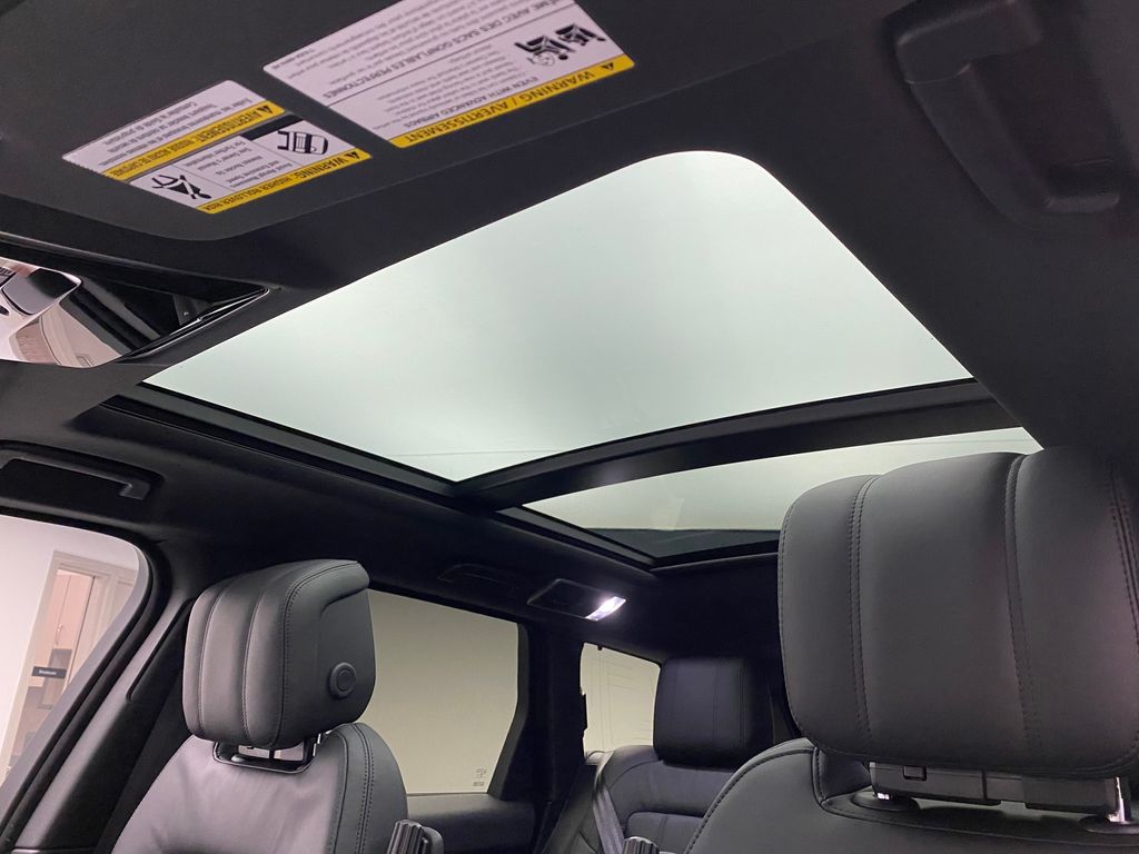 Thumbnail: 2020 Land Rover Range Rover Sport - 9