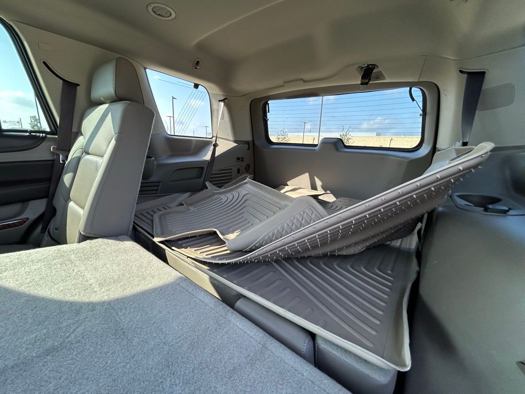2017 Chevrolet Tahoe Premier 27
