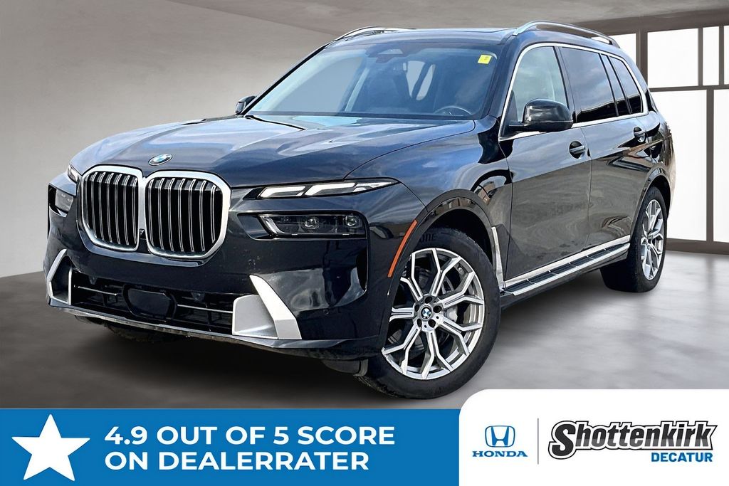 2025 BMW X7 40i's photo