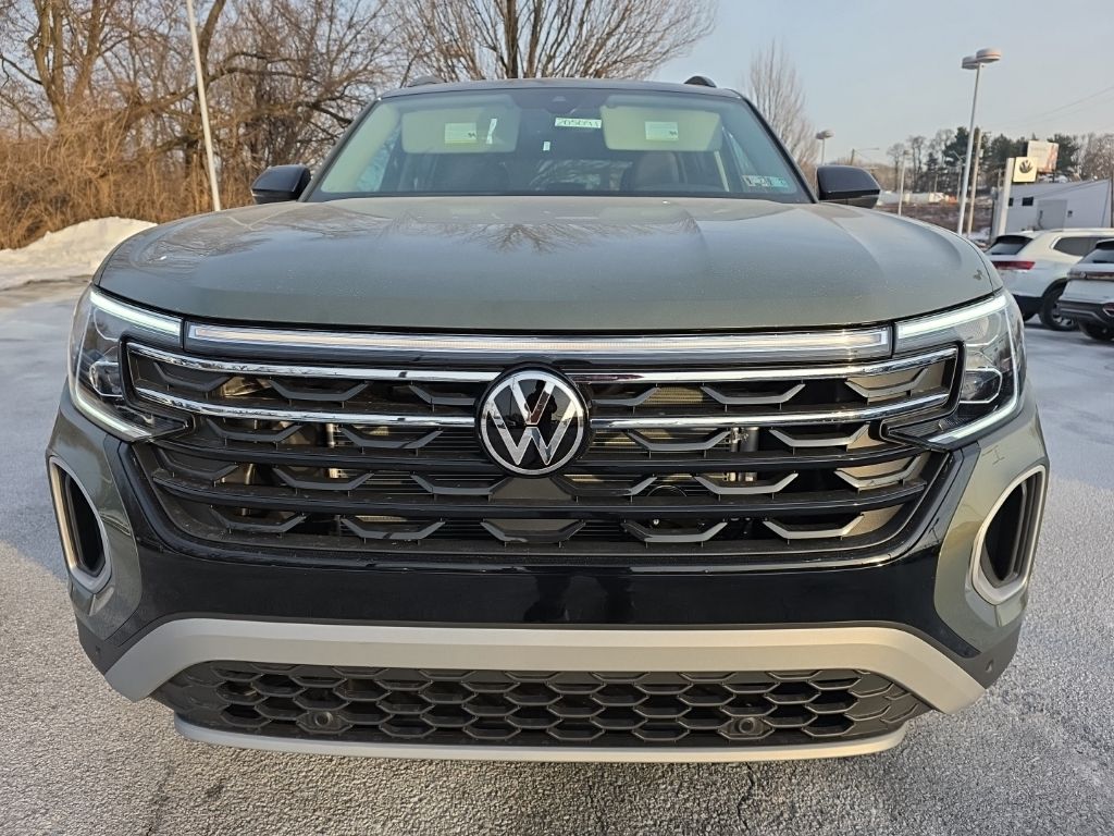 2026 Volkswagen Atlas 2.0T Peak Edition Green at Sutliff Volkswagen