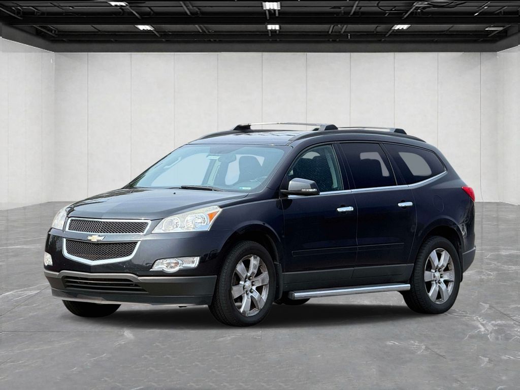 Black Granite Metallic 2011 Chevrolet Traverse SUV / Crossover Front-Wheel Drive 6-Speed Automatic Overdrive
