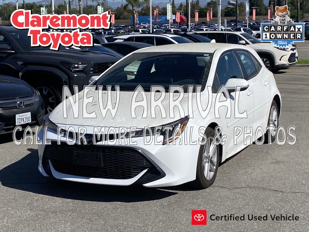 White 2022 Toyota Corolla Hatchback Hatchback Front-Wheel Drive Continuously Variable Transmission