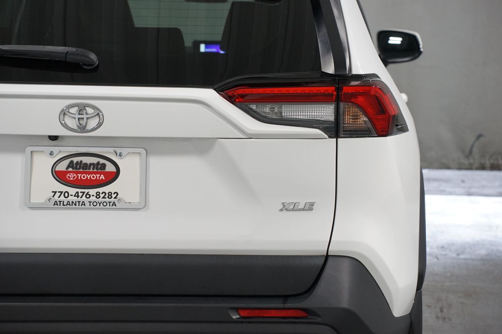 Thumbnail: 2024 Toyota RAV4 - 10
