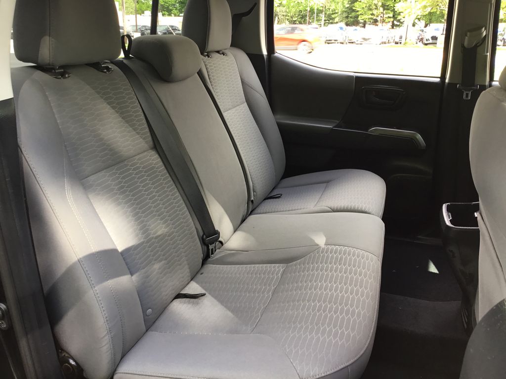 2018 Toyota Tacoma SR5 12