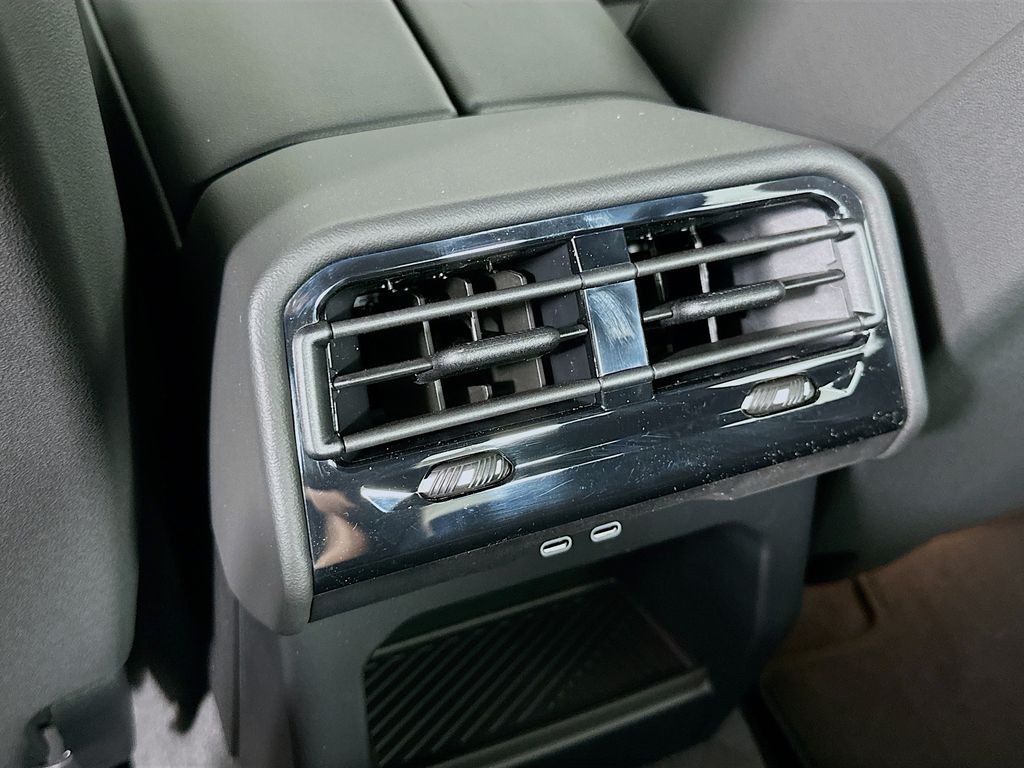 2026 BMW 5 Series  18