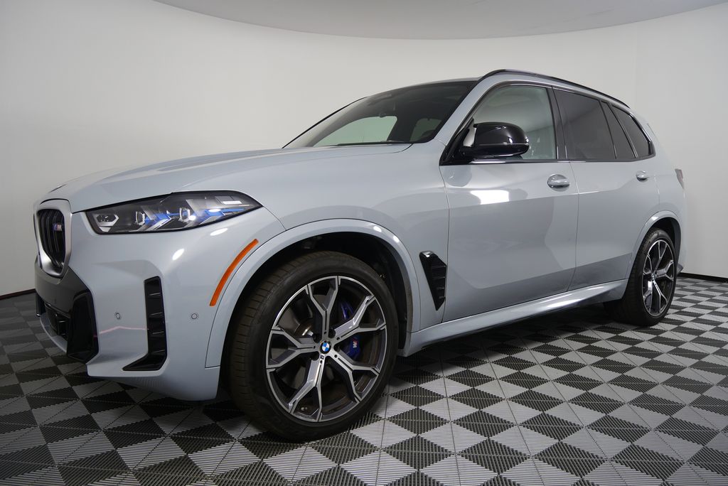 2024 BMW X5 M60i 8