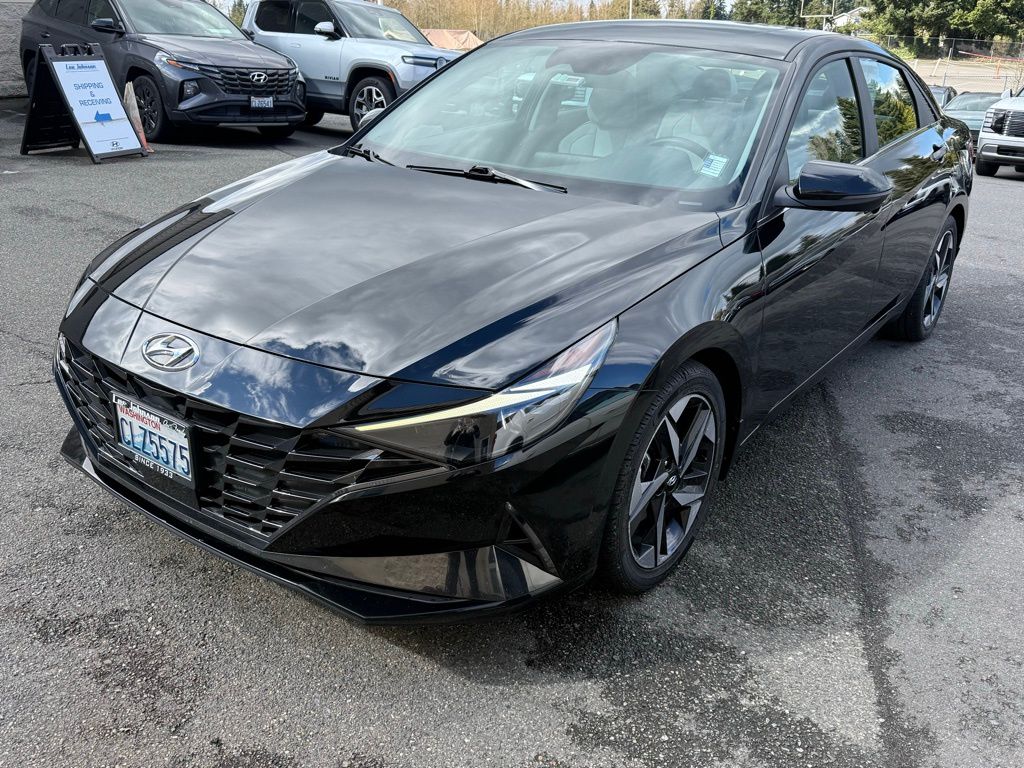 Phantom Black 2023 Hyundai Elantra Hybrid Limited FWD Sedan Front-Wheel Drive 6-Speed Dual Clutch