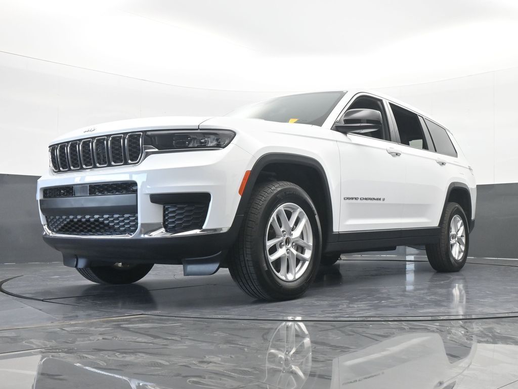 Used 2024 Bright White Clearcoat Jeep Laredo image 52