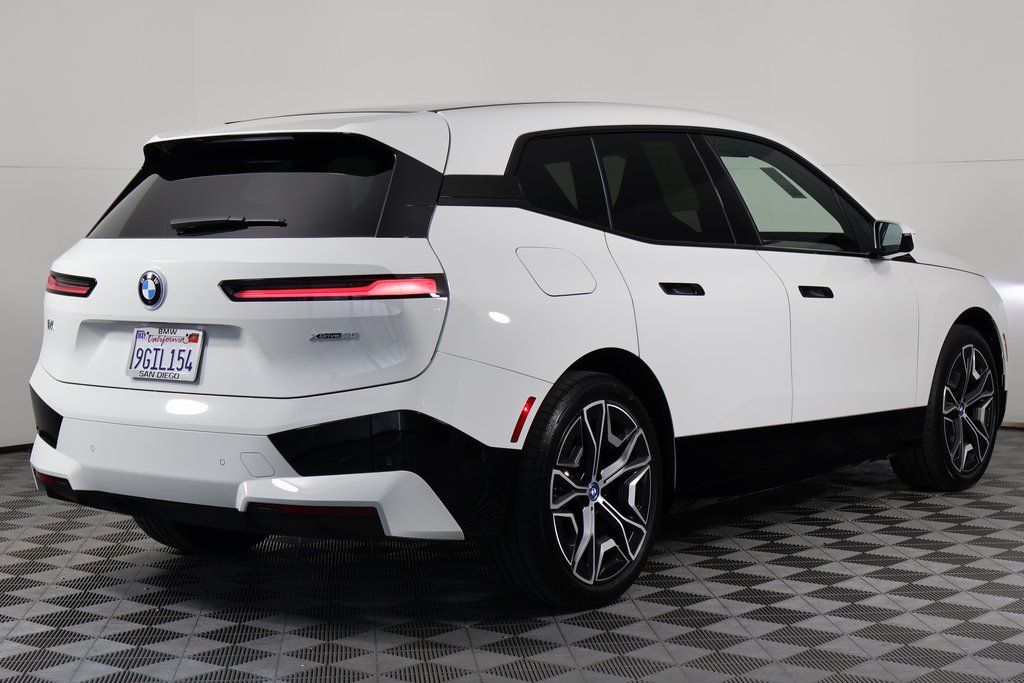 Thumbnail: 2024 BMW iX - 4