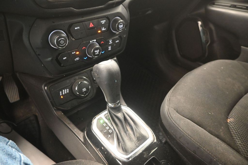 Used 2022 Jeep Renegade SUV