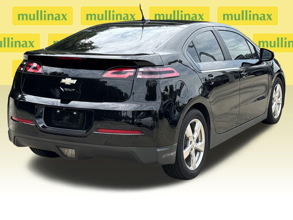 Used 2014 Black Chevrolet Base image 4