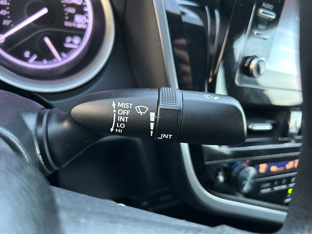 Thumbnail: 2023 Toyota Camry - 21