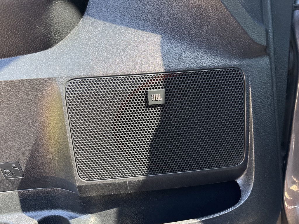 Thumbnail: 2019 Toyota Tundra - 12