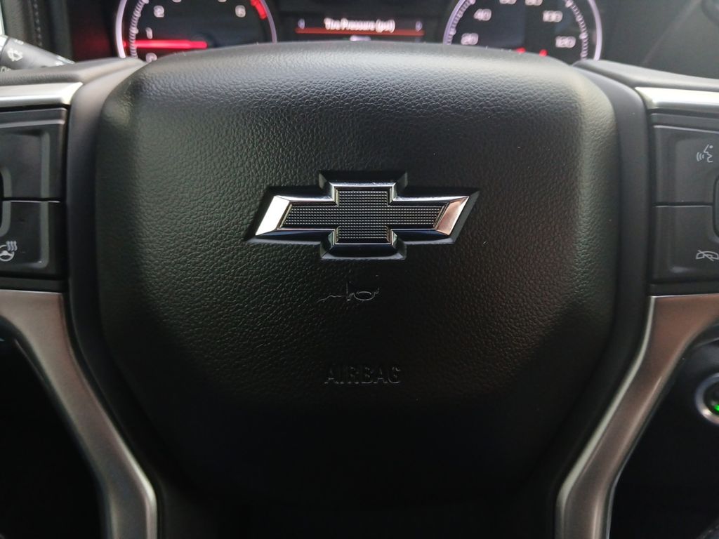 Used Car 2021 Chevrolet Silverado 1500  Lt Trail Boss For Sale Under $40,000 In Austin, Texas