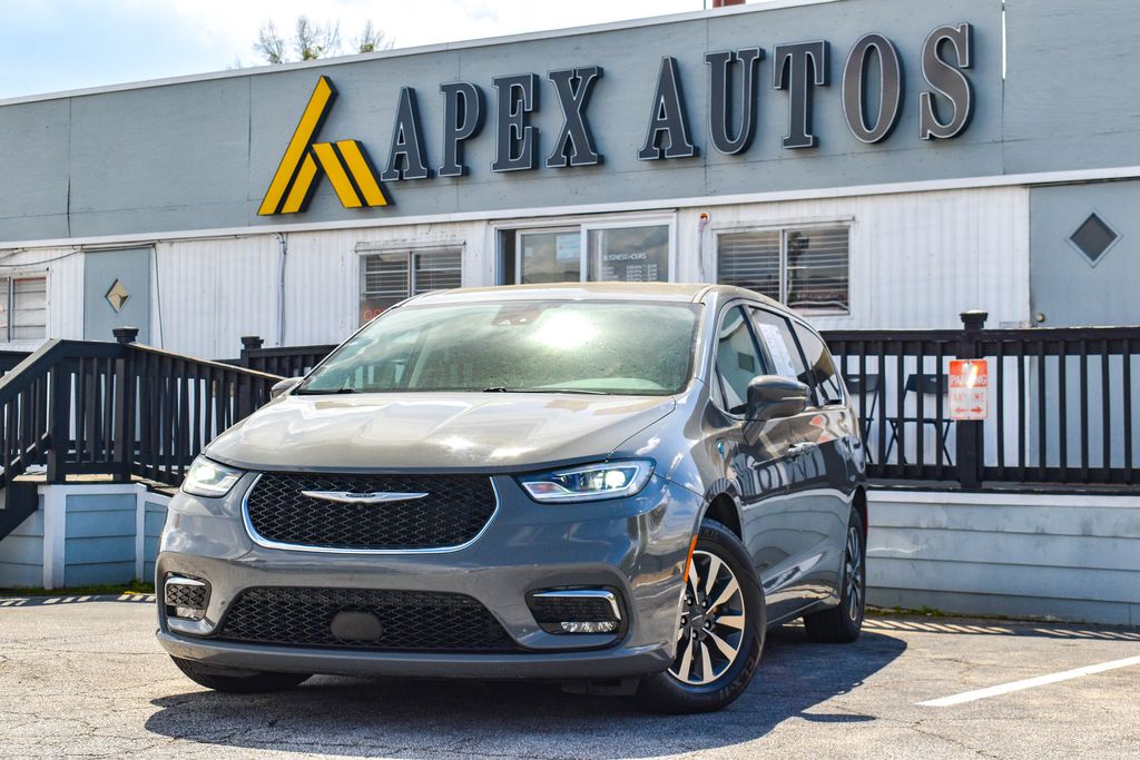 2022 Chrysler Pacifica Hybrid Touring L FWD