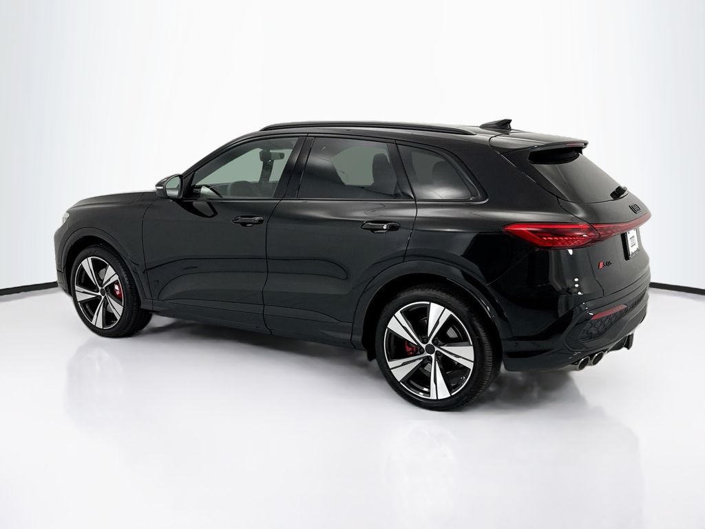 Thumbnail: 2026 Audi SQ5 - 7