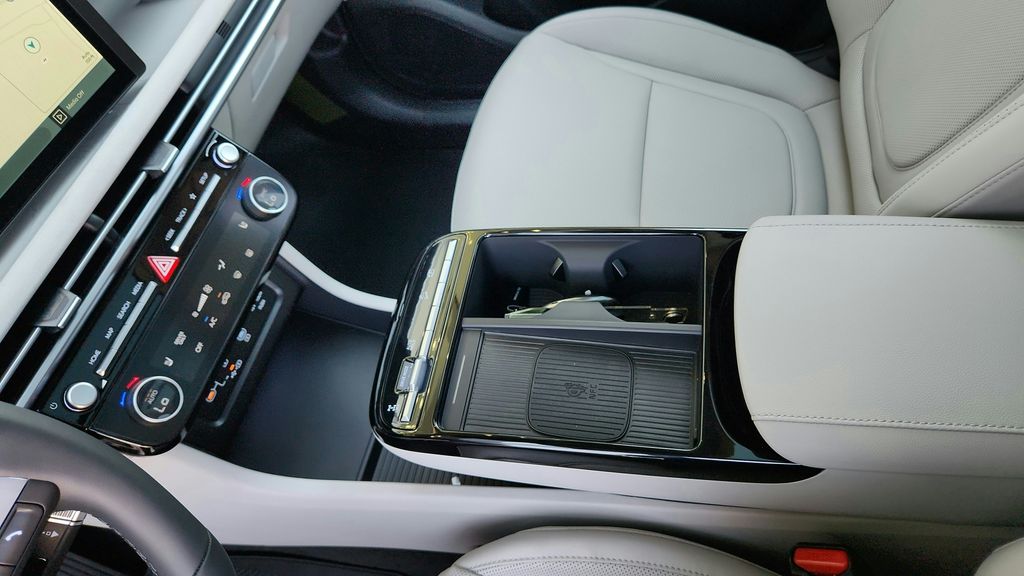 2025 Hyundai Tucson Hybrid