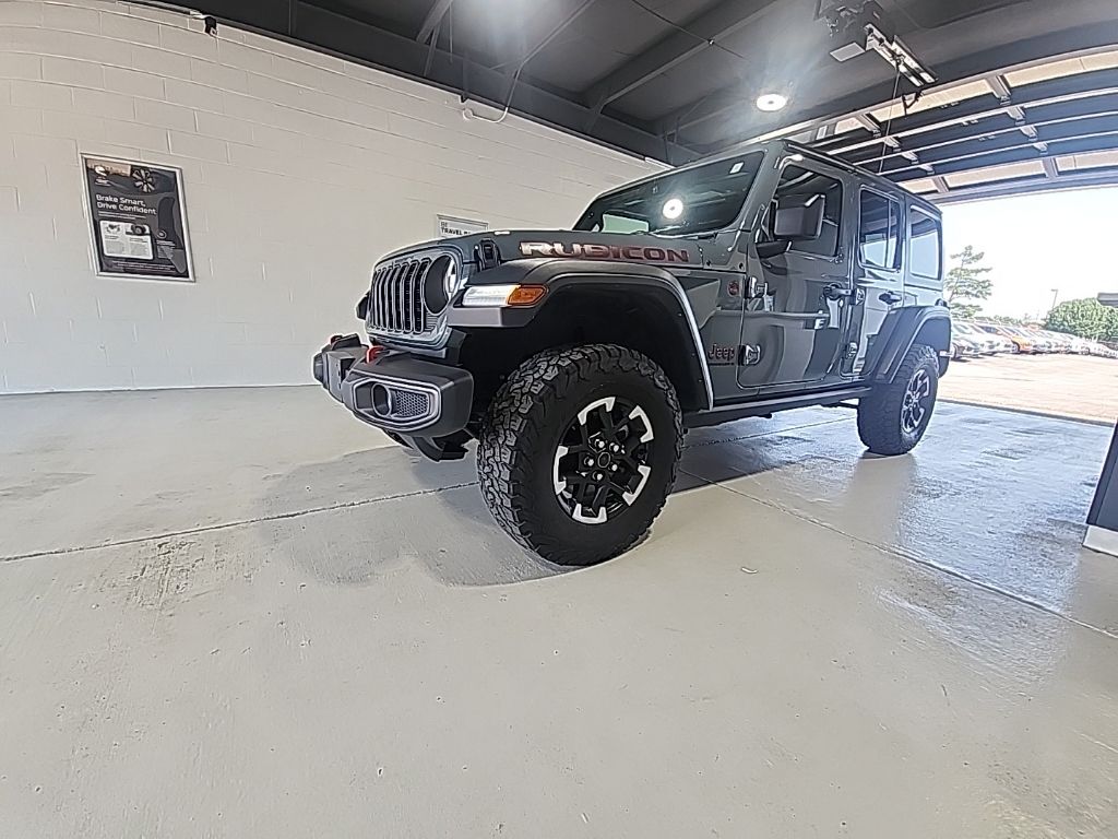 Anvil Clear Coat 2025 Jeep Wrangler SUV / Crossover Four-Wheel Drive 8-Speed Automatic