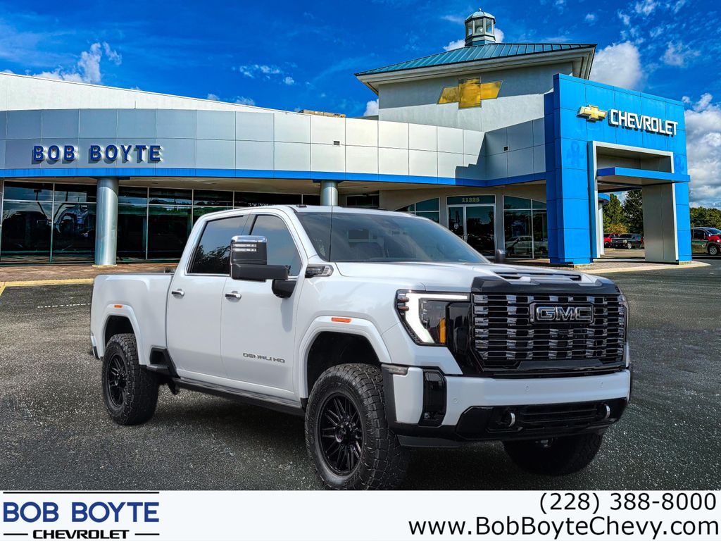 Glacier White Tricoat 2026 GMC Sierra 2500HD Pickup Truck Four-Wheel Drive Automatic