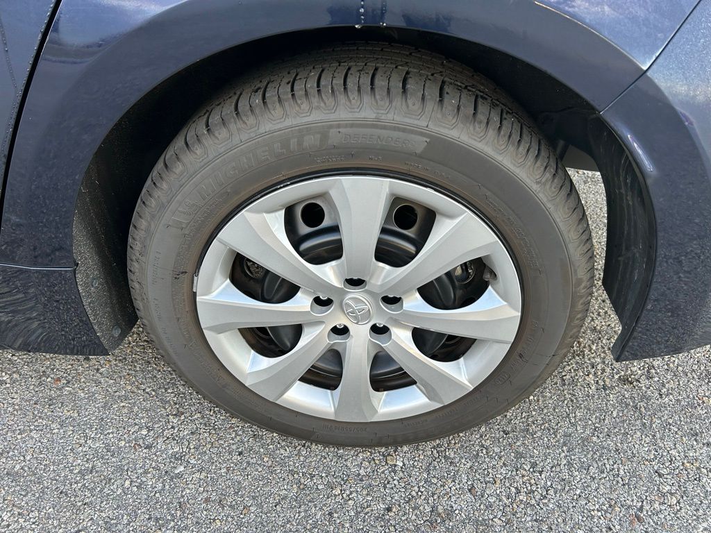 Thumbnail: 2024 Toyota Corolla - 9