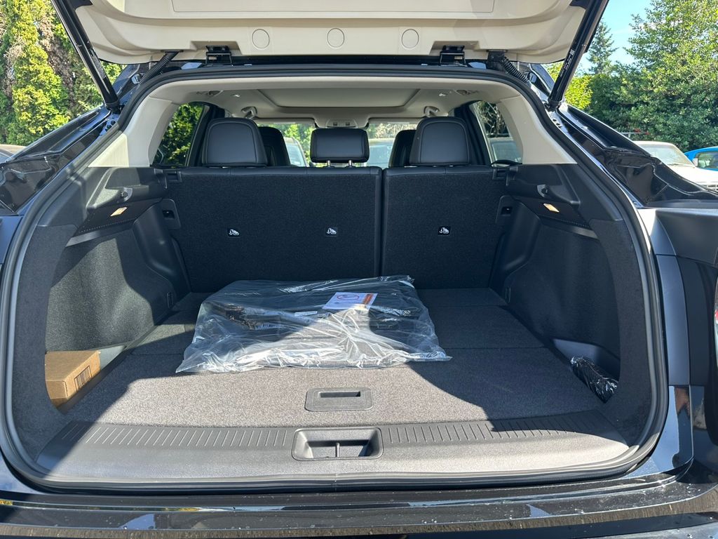 2025 Nissan Ariya EVOLVE+ e-4ORCE