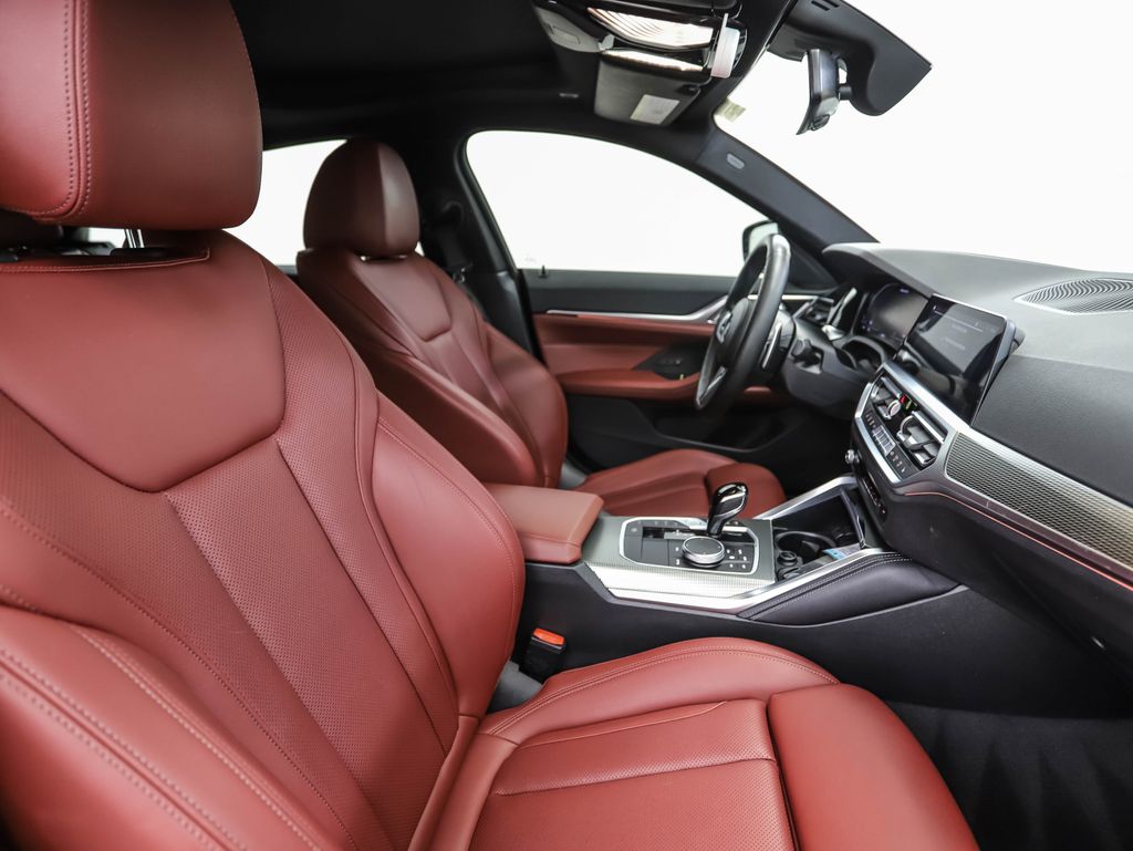 Thumbnail: 2022 BMW 4 Series - 31