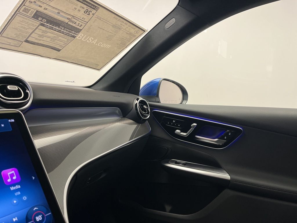 Thumbnail: 2026 Mercedes-Benz GLC - 21