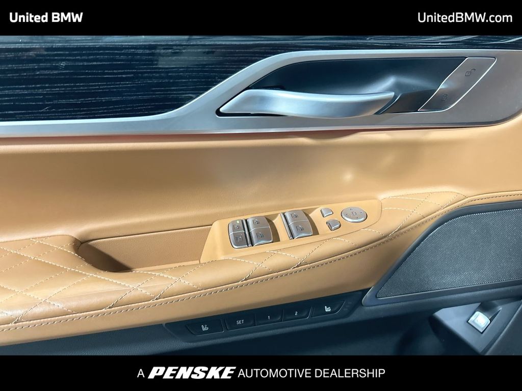 Thumbnail: 2022 BMW 7 Series - 11