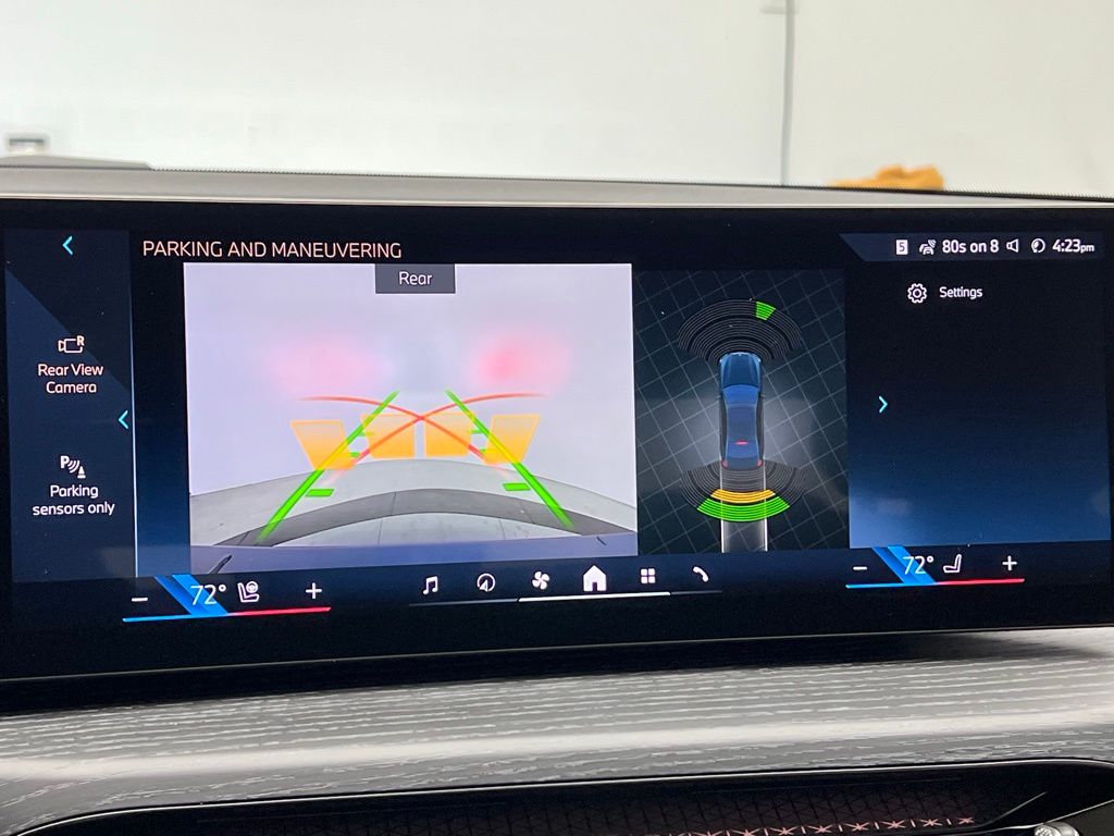 Thumbnail: 2026 BMW 3 Series - 15