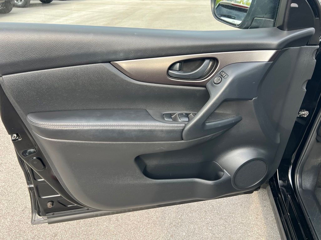 Used 2021 Nissan Rogue Sport SUV