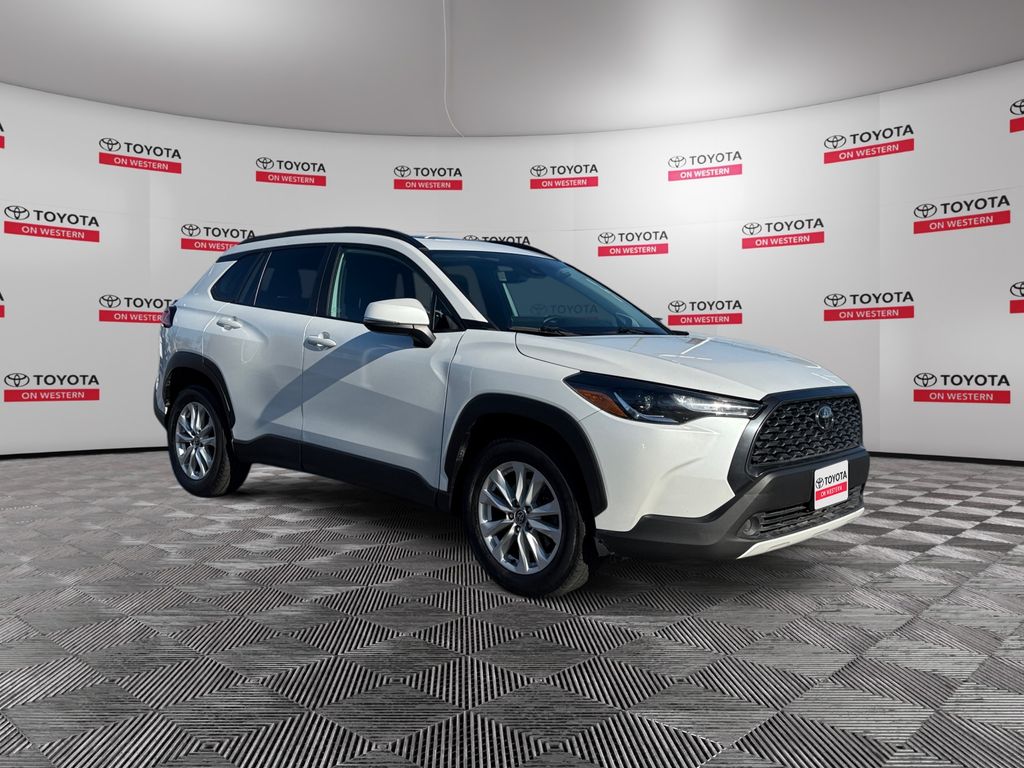 2022 Toyota Corolla Cross LE AWD
