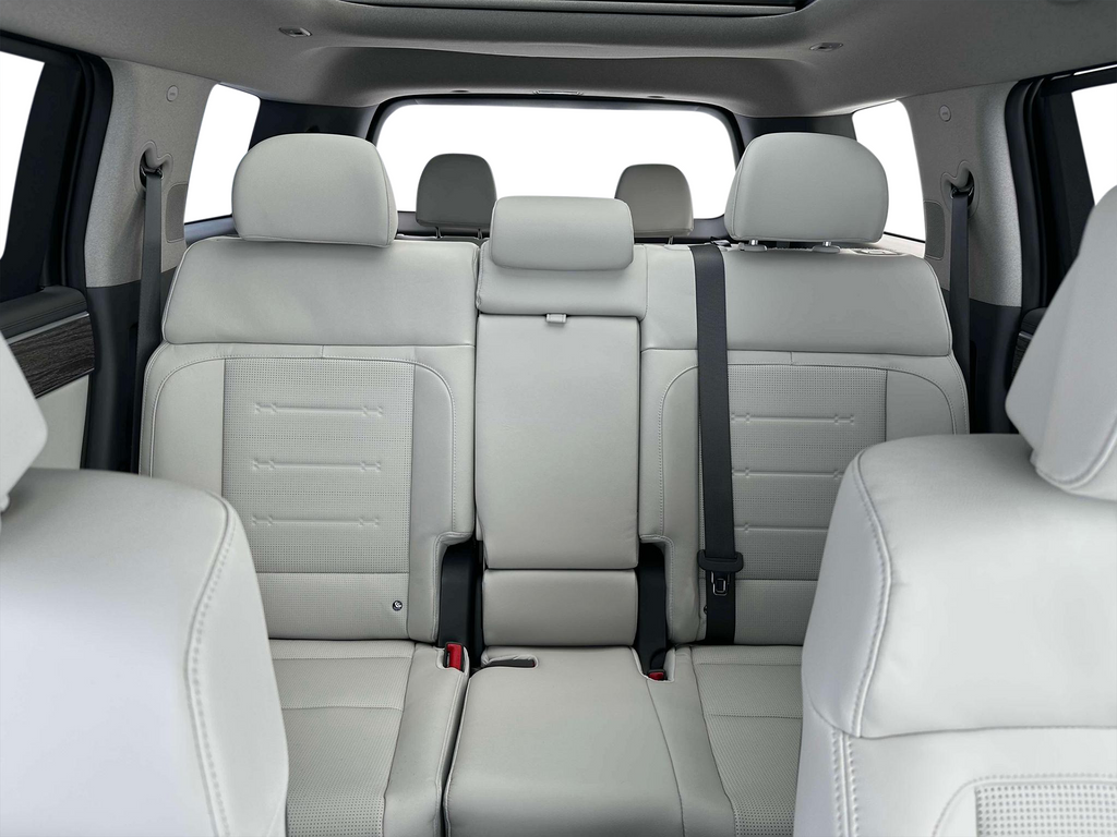 2025 Hyundai Santa Fe Limited 16