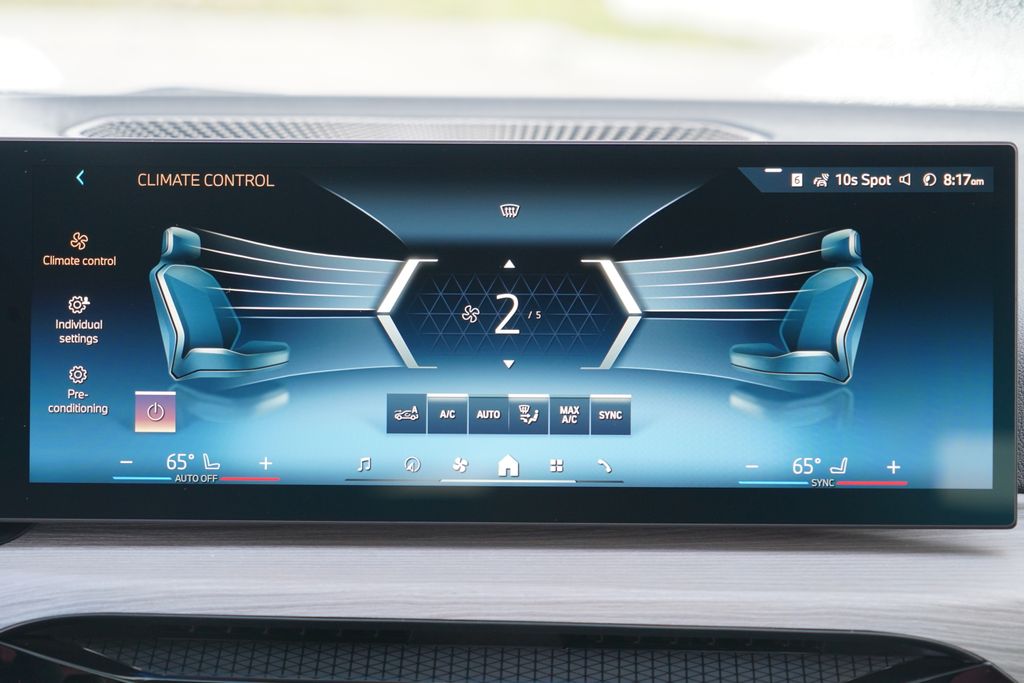 Thumbnail: 2026 BMW i4 - 17