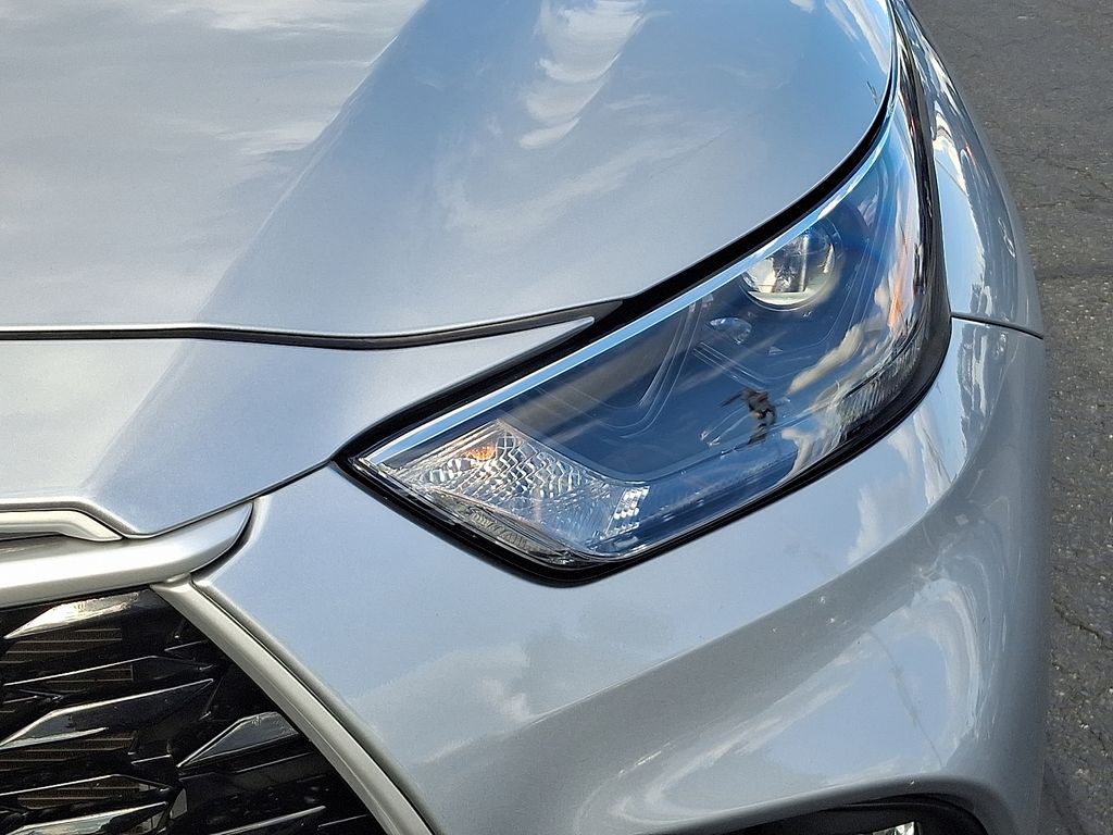 Thumbnail: 2022 Toyota Highlander - 9