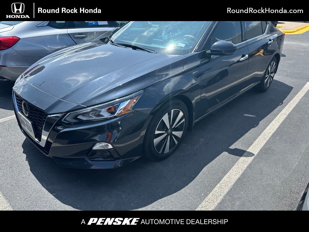 Thumbnail: 2019 Nissan Altima - 1