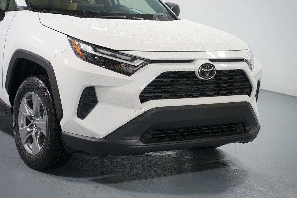 Thumbnail: 2025 Toyota RAV4 - 4