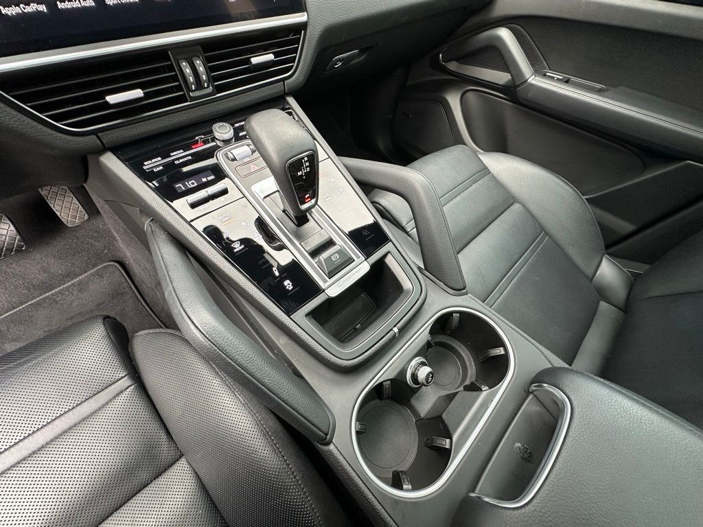 Thumbnail: 2023 Porsche  - 27