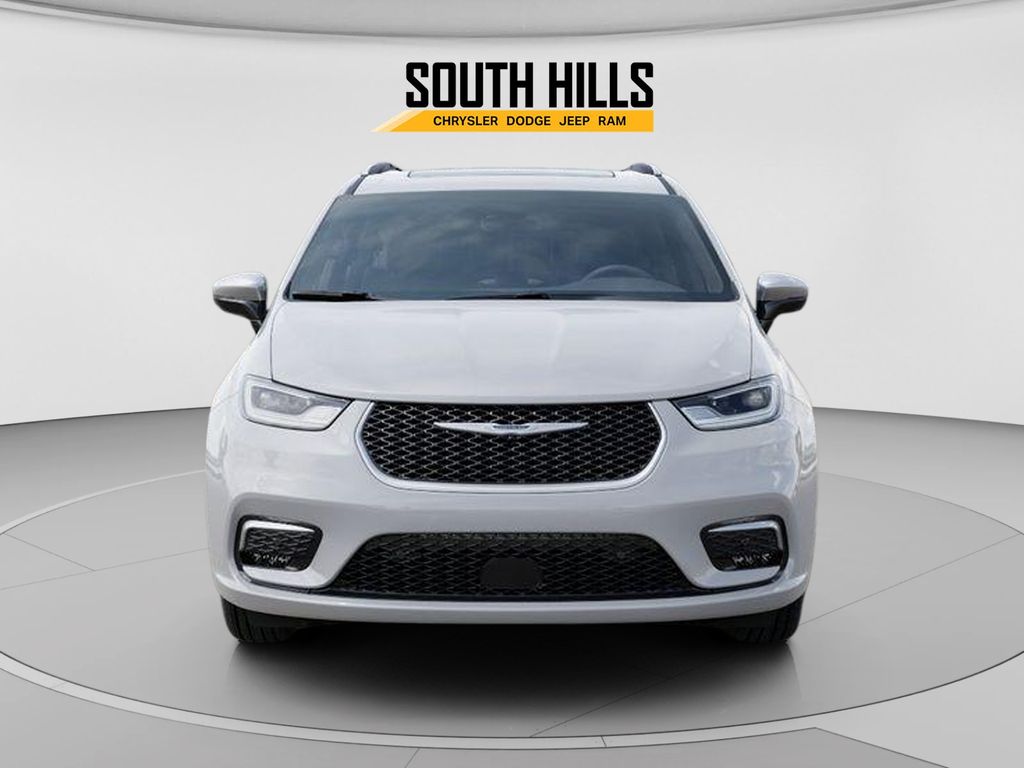 2026 Chrysler Pacifica Pinnacle White at South Hills CDJR