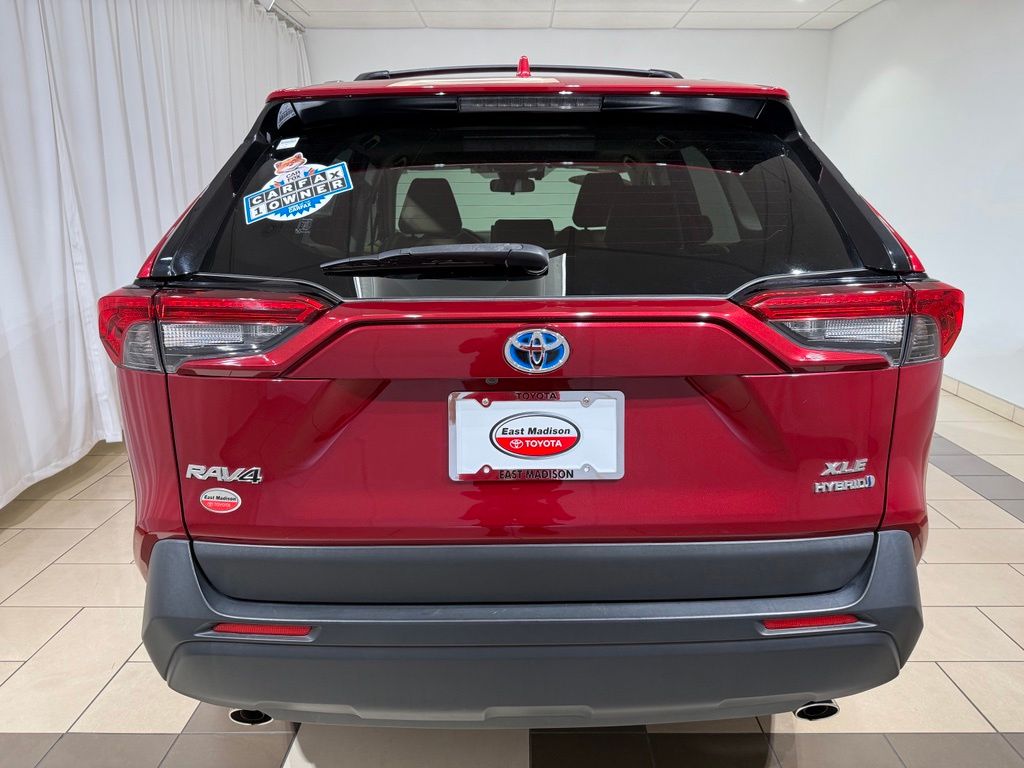 Thumbnail: 2022 Toyota RAV4 - 4