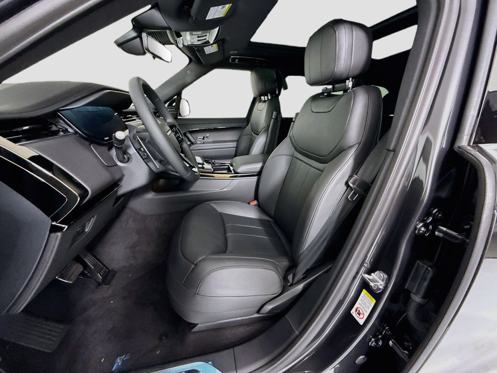 Thumbnail: 2026 Land Rover Range Rover Sport - 20
