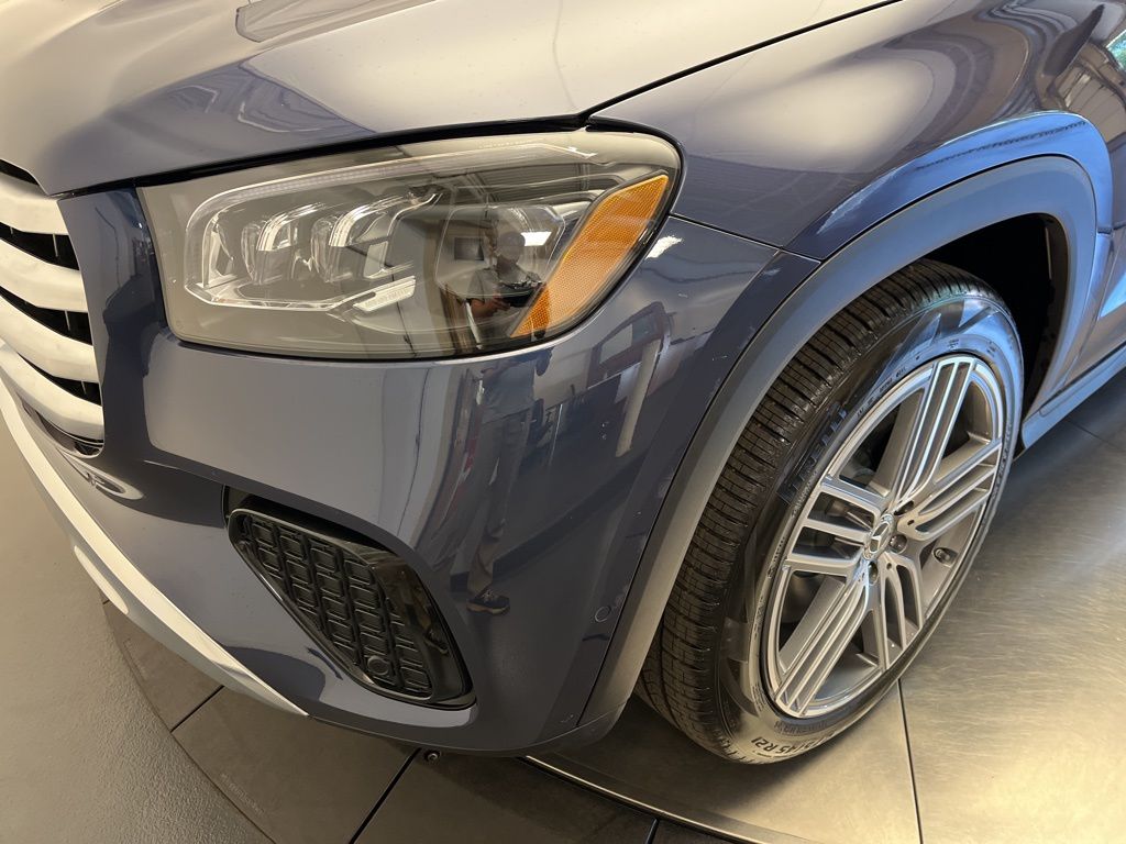 Thumbnail: 2026 Mercedes-Benz GLS - 9