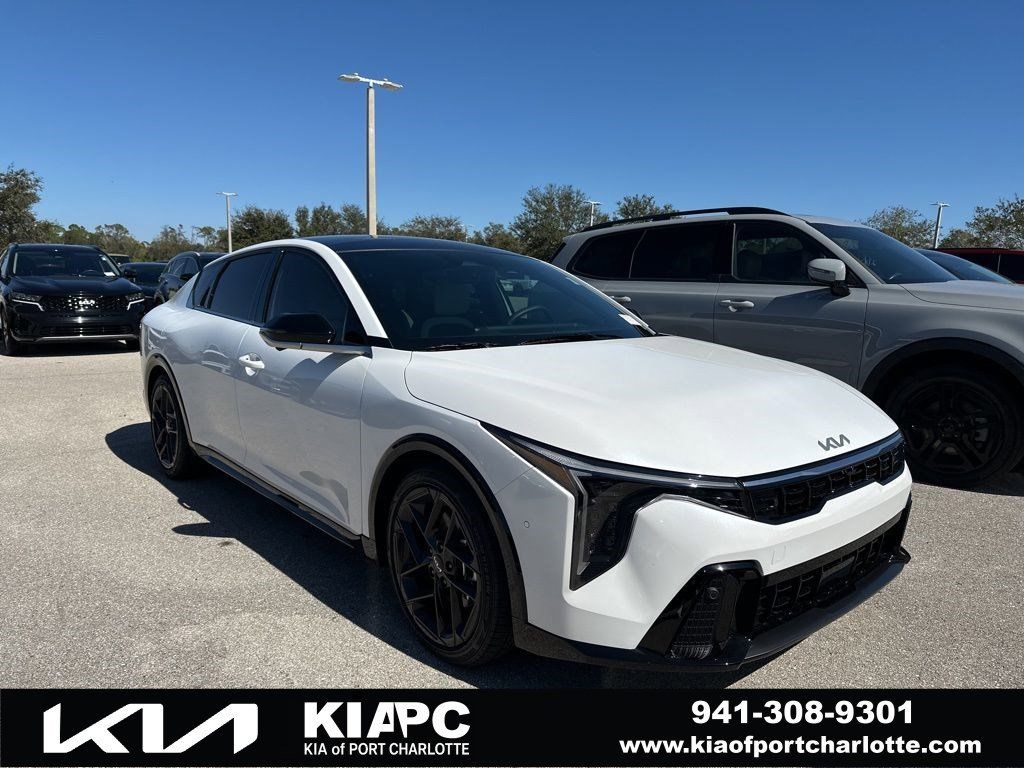 2025 Kia K4 GT-Line Turbo FWD