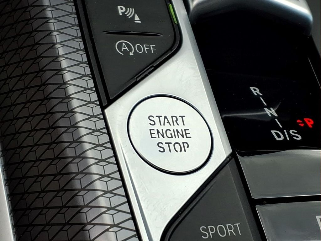 BMW3 Series9