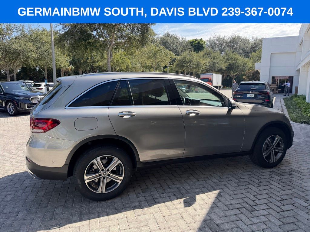 Used 2022  Mercedes-Benz GLC 300 image 10
