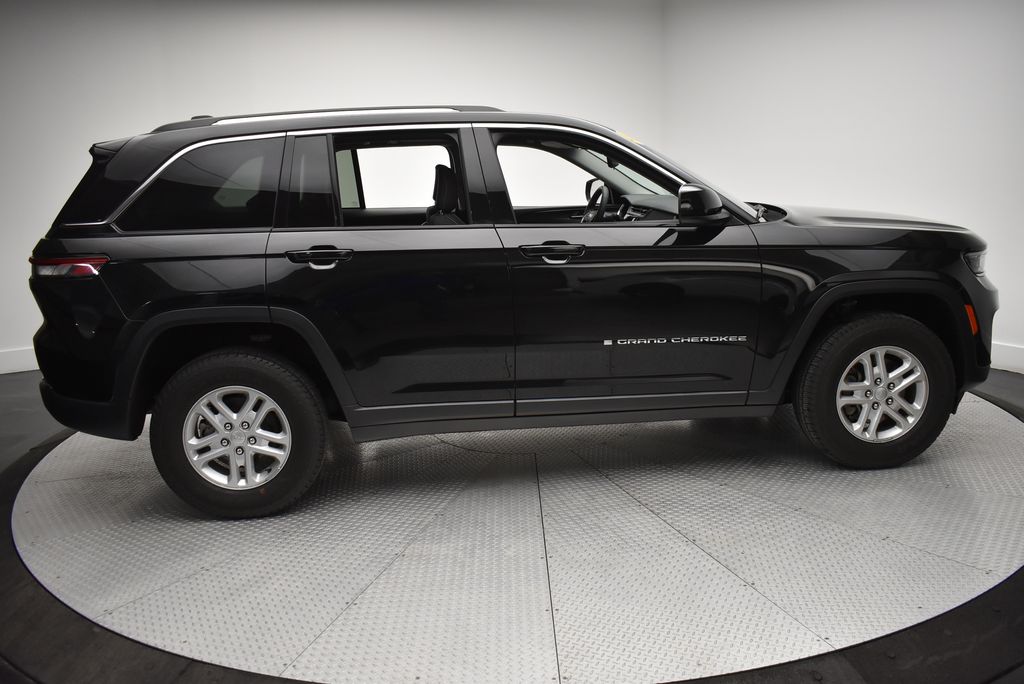 Thumbnail: 2023 Jeep Grand Cherokee - 4