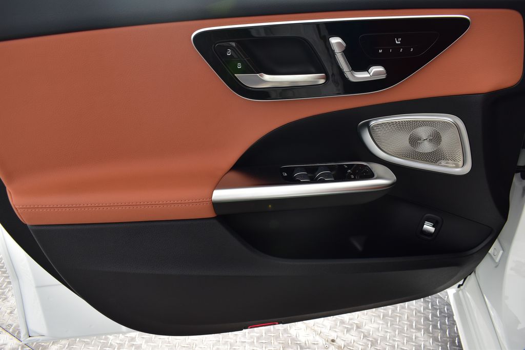 Thumbnail: 2025 Mercedes-Benz C-Class - 11